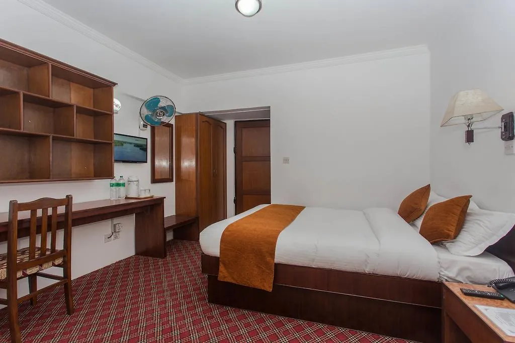 Fuji Hotel Kathmandu 2*,